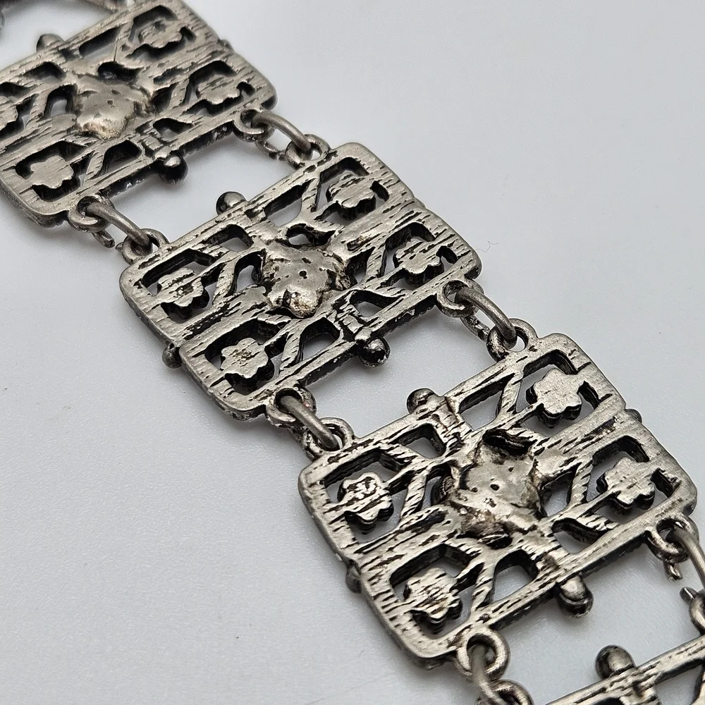 VINTAGE Art Deco Filigree Rhinestone Flower Articulated Panel Link Bracelet